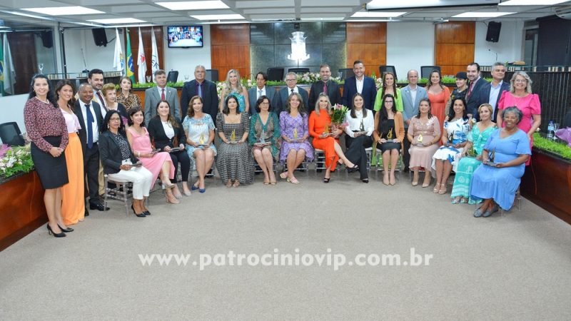 Câmara Municipal realizou a Solenidade de entrega do Troféu Mulheres de Expressão