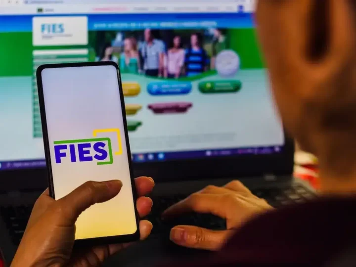 CAIXA DISPONIBILIZA AOS ESTUDANTES CONTRATAÇÃO DIGITAL DO FIES POR APLICATIVO