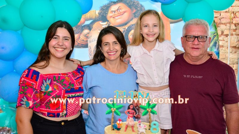 Aniversário de 8 anos da Elena, parabéns!