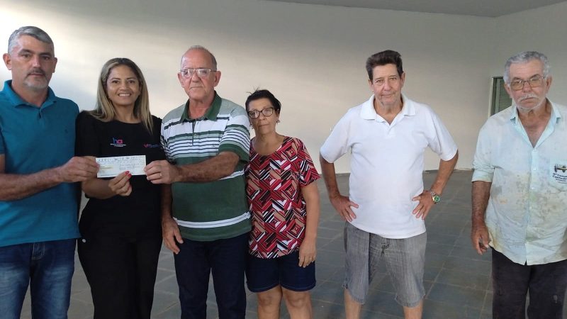 Hospital do Câncer de Patrocínio recebe doação de mais de R$ 8.500 do 1º Encontro de Folia de Reis em Salitre de Minas