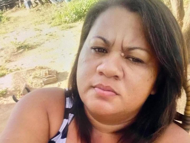 Nota de falecimento da Sra: ANA PAULA MORAIS DA SILVA, aos 42 anos