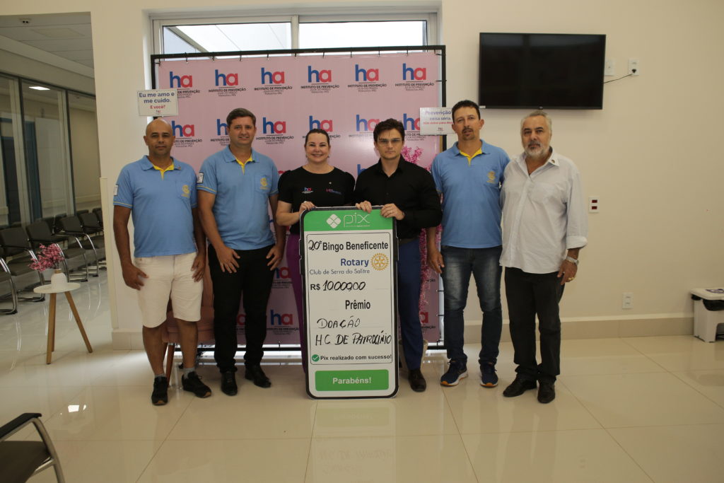 Rotary Clube de Serra do Salitre repassa R$ 10 mil ao HC Patrocínio arrecadados em bingo beneficente