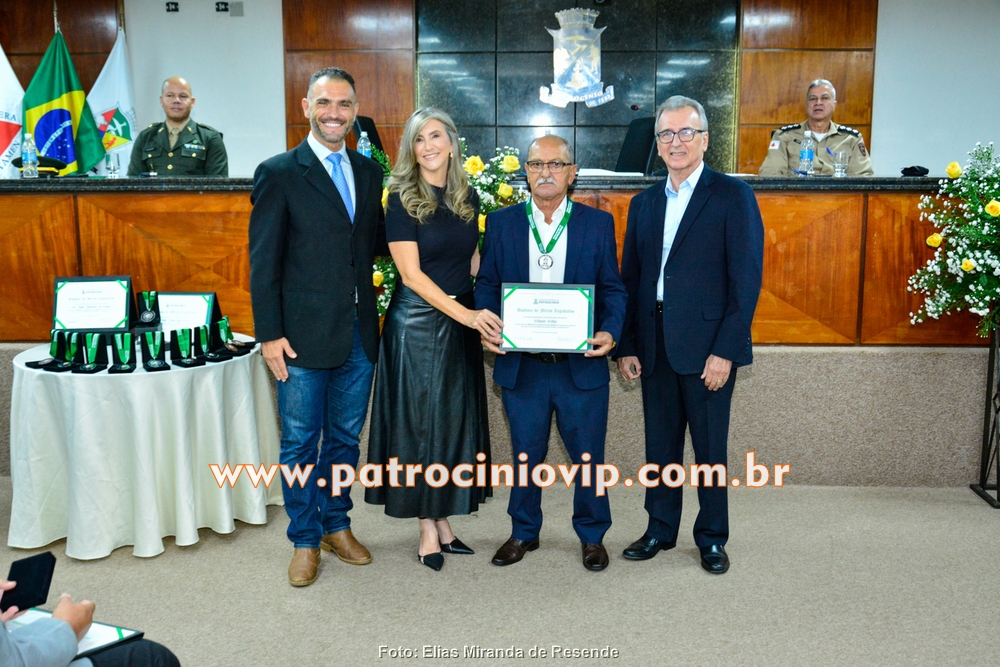 Câmara Municipal realizou a homenagem "Merito Legislativo" 209 VIP6213