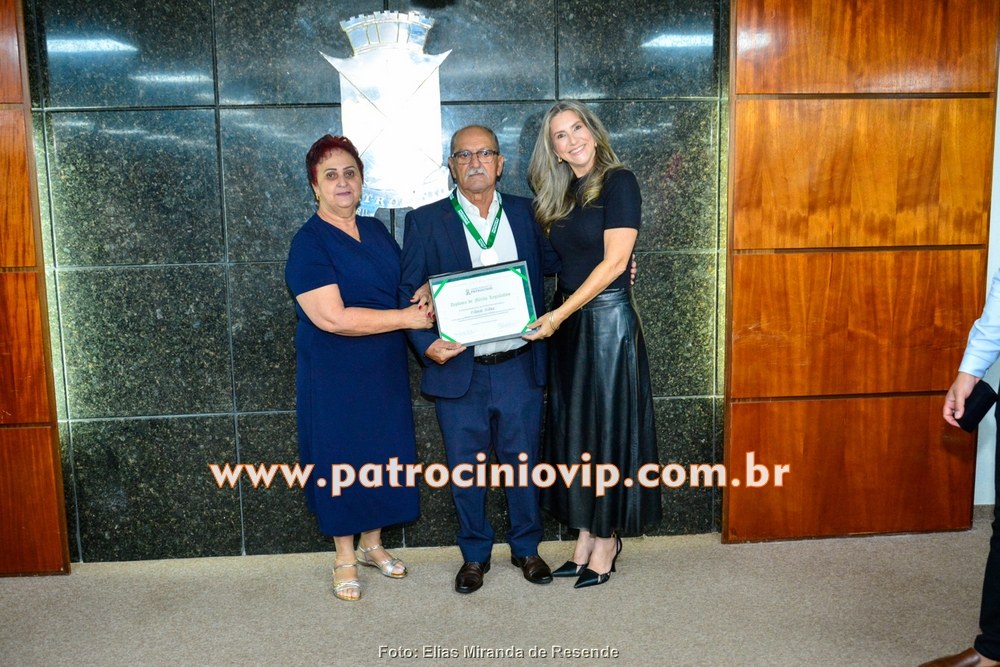Câmara Municipal realizou a homenagem "Merito Legislativo" 354 VIP6501