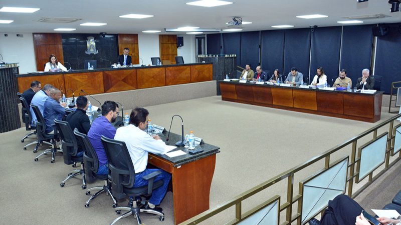 Câmara de Patrocínio aprova doação de terreno para nova sede da OAB, reclassificação de área para moradia popular e medidas disciplinares a vereador