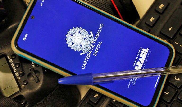 Desemprego: menor taxa da série histórica (5,8%) se reflete na queda em 18 das 27 UF e estabilidade em nove estados