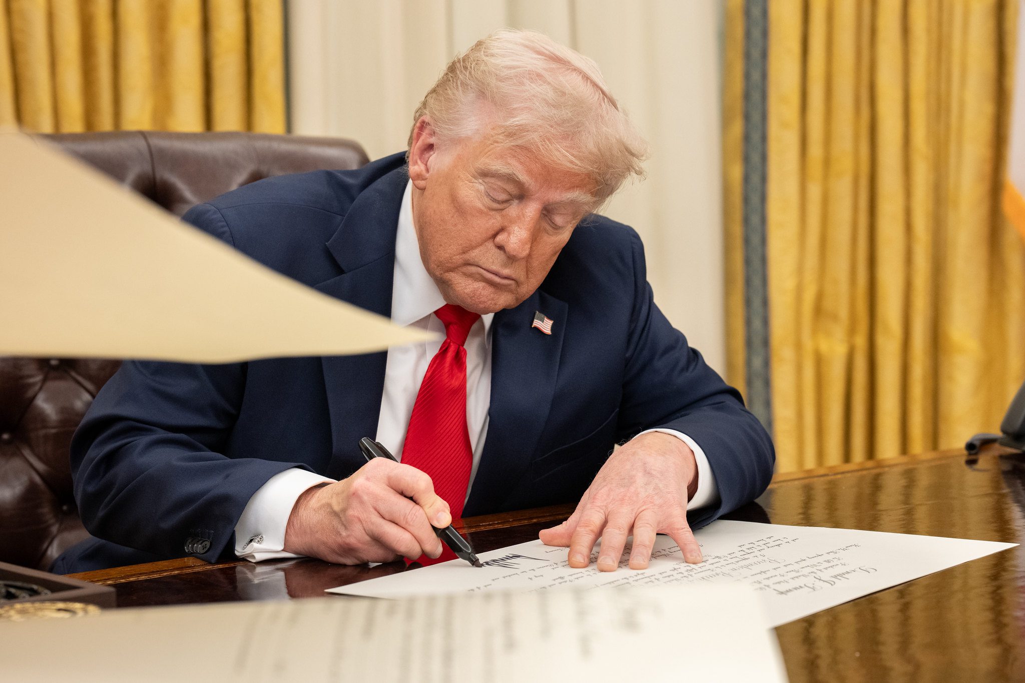 Tribunal dos EUA considera ilegais a maior parte das tarifas de Trump