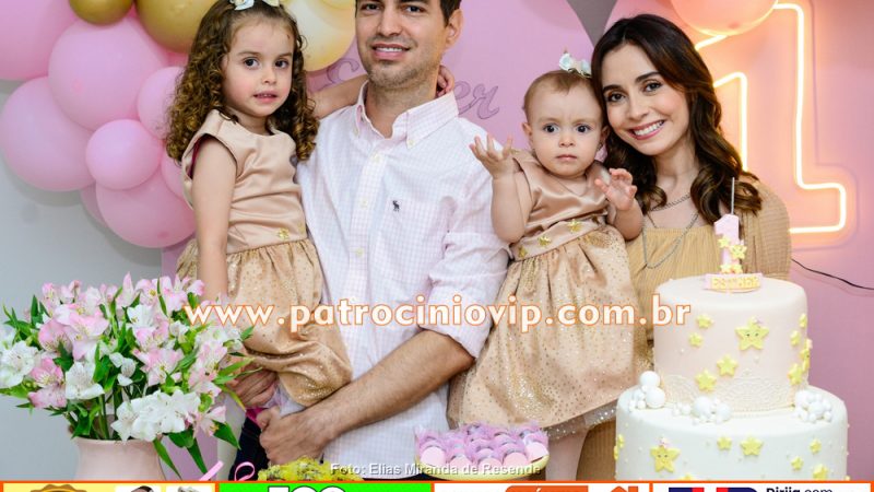 1 aninho da Esther, parabéns!