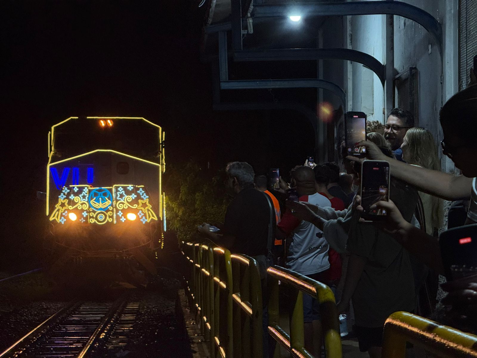 Trem Natalino da VLI chegou a Patrocínio e integrou programação do evento Sonhos de Natal 7 WhatsApp Image 2025 12 19 at 3.02.07 PM 4
