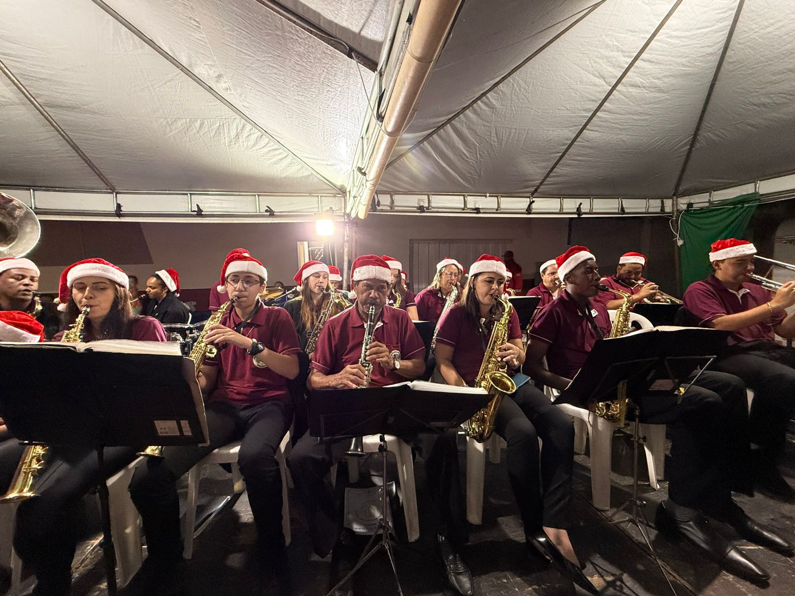 Trem Natalino da VLI chegou a Patrocínio e integrou programação do evento Sonhos de Natal 12 WhatsApp Image 2025 12 19 at 3.02.08 PM 2