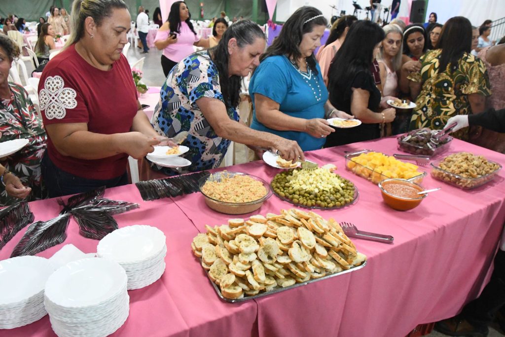 Noite das Mulheres reúne comunidade em evento de valorização feminina em Patrocínio 12 NDMDSC 2639 1024x683 1