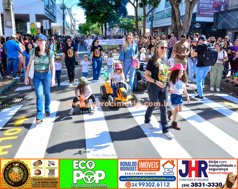 Desfile cívico celebra os 184 anos de Patrocínio com resgate histórico e olhar voltado para o futuro 204 VIP3400 copia