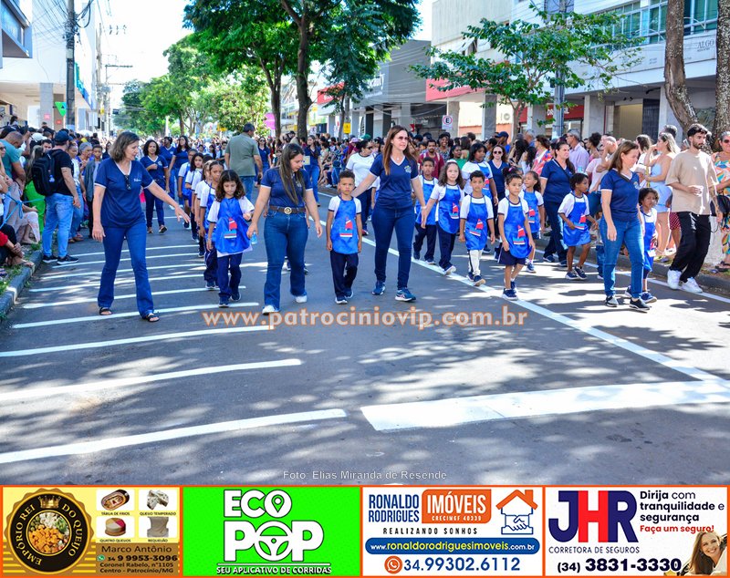 Desfile cívico celebra os 184 anos de Patrocínio com resgate histórico e olhar voltado para o futuro 270 VIP3485 copia