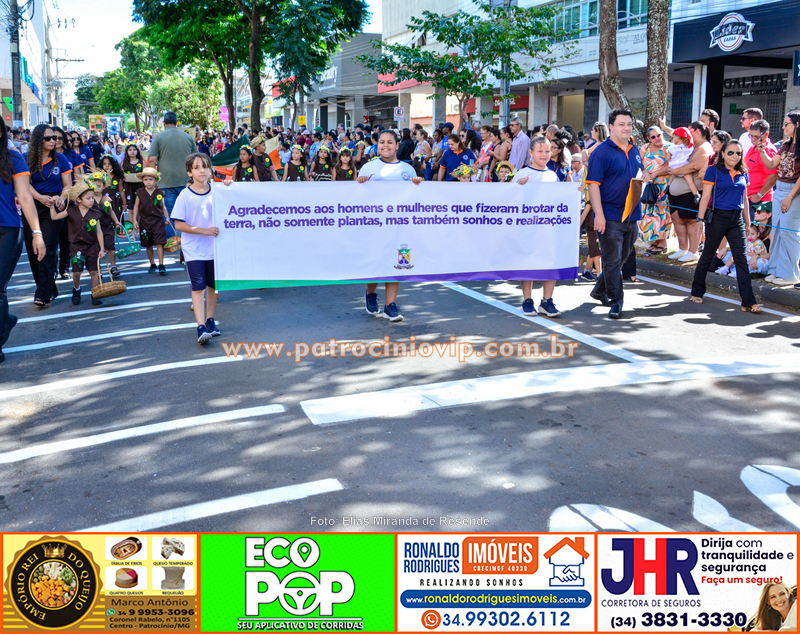 Desfile cívico celebra os 184 anos de Patrocínio com resgate histórico e olhar voltado para o futuro 284 VIP3500 copia