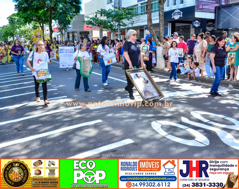Desfile cívico celebra os 184 anos de Patrocínio com resgate histórico e olhar voltado para o futuro 335 VIP3572 copia
