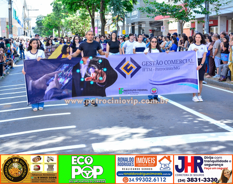 Desfile cívico celebra os 184 anos de Patrocínio com resgate histórico e olhar voltado para o futuro 440 VIP3715 copia