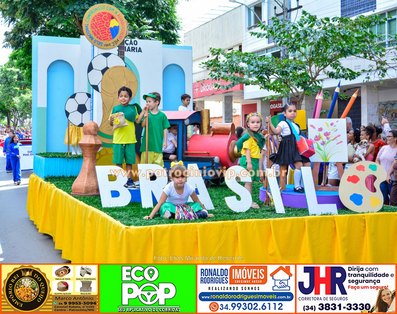 Desfile cívico celebra os 184 anos de Patrocínio com resgate histórico e olhar voltado para o futuro 503 VIP3800 copia