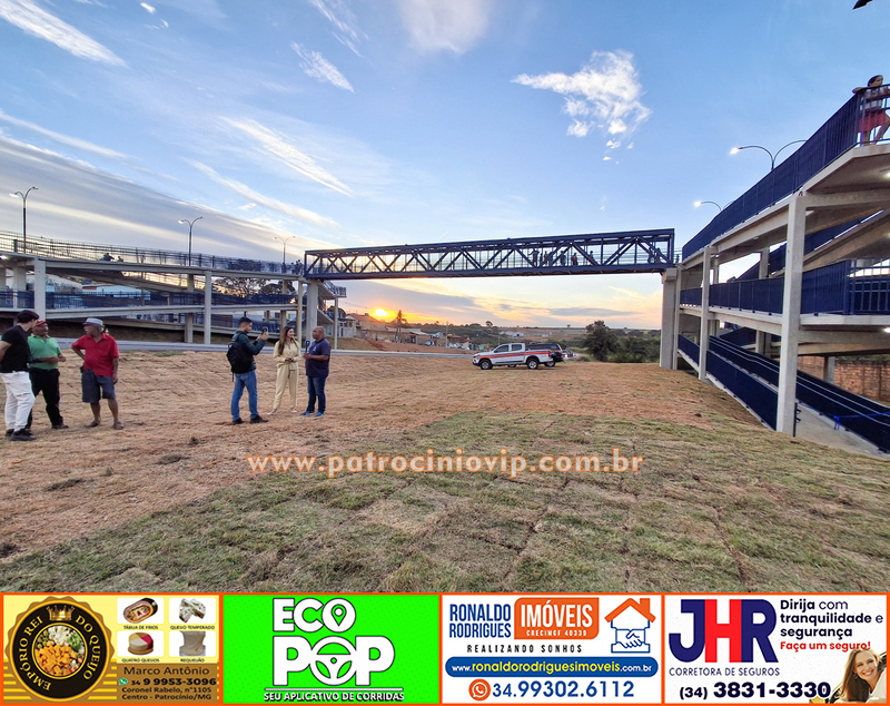 Passarela Metálica Elias José Abrão Neto – Dr. Elias foi inaugurada na tarde desta quinta-feira (14) no Bairro Congonhas 13 20260514 172748 copia