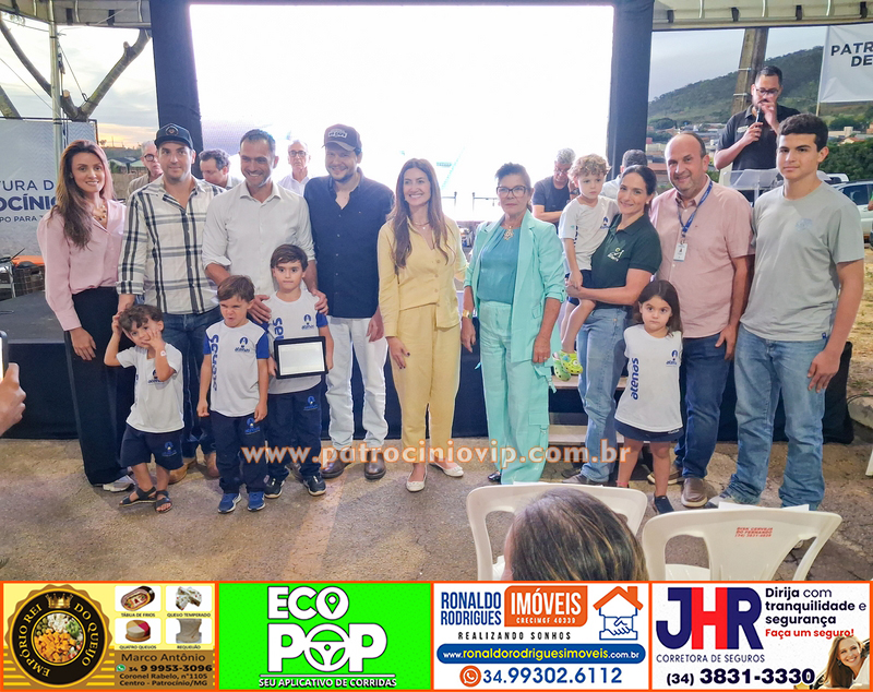 Passarela Metálica Elias José Abrão Neto – Dr. Elias foi inaugurada na tarde desta quinta-feira (14) no Bairro Congonhas 23 20260514 175101 copia