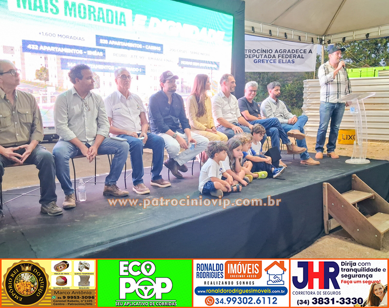 Passarela Metálica Elias José Abrão Neto – Dr. Elias foi inaugurada na tarde desta quinta-feira (14) no Bairro Congonhas 27 20260514 175337 copia