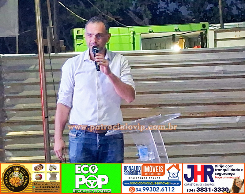 Passarela Metálica Elias José Abrão Neto – Dr. Elias foi inaugurada na tarde desta quinta-feira (14) no Bairro Congonhas 36 20260514 175843 copia