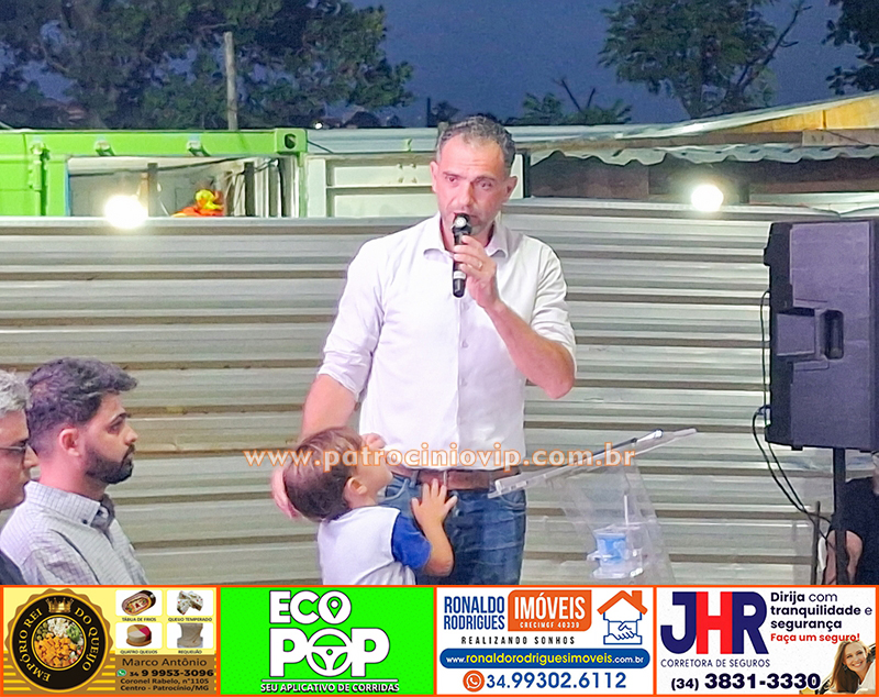 Passarela Metálica Elias José Abrão Neto – Dr. Elias foi inaugurada na tarde desta quinta-feira (14) no Bairro Congonhas 39 20260514 175957 copia