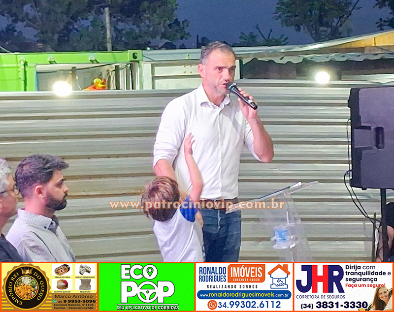 Passarela Metálica Elias José Abrão Neto – Dr. Elias foi inaugurada na tarde desta quinta-feira (14) no Bairro Congonhas 40 20260514 180003 copia