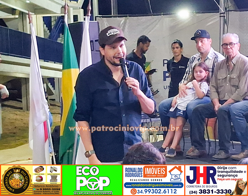Passarela Metálica Elias José Abrão Neto – Dr. Elias foi inaugurada na tarde desta quinta-feira (14) no Bairro Congonhas 49 20260514 181947 copia