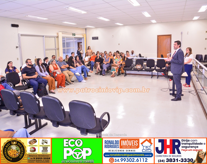 Fórum de Patrocínio promove roda de conversa sobre adoção em alusão ao Dia Nacional da Adoção 10 VIP2776 copia