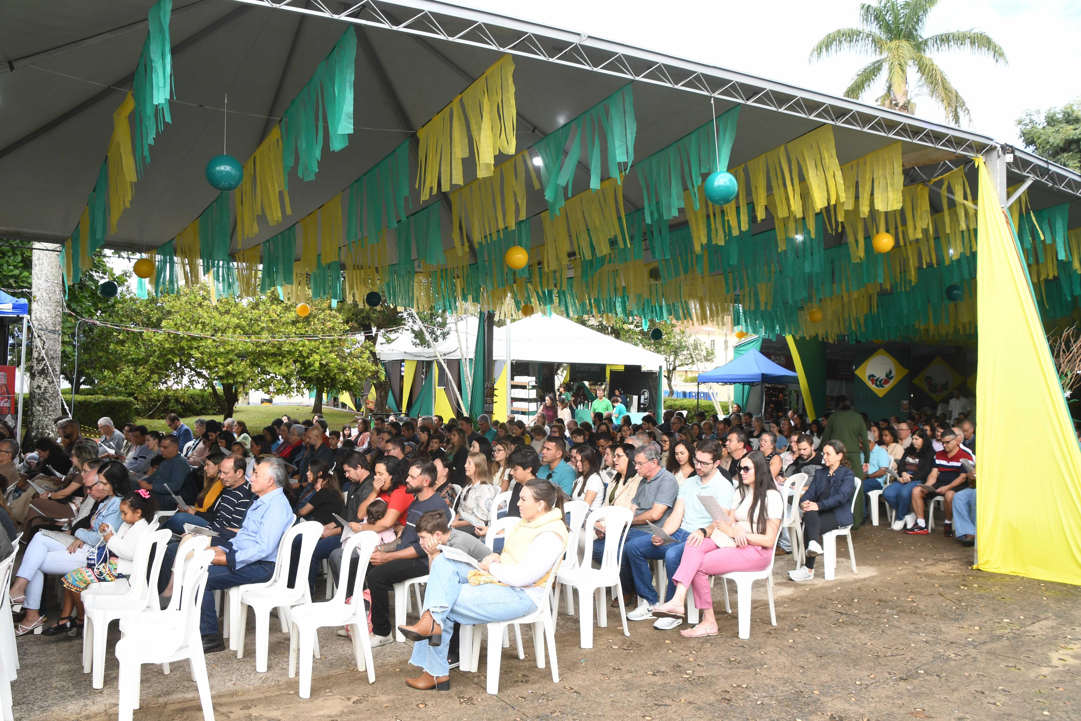 3º Festival da Colheita do Café foi encerrado e reuniu cultura, gastronomia, futebol e celebração da cafeicultura em Patrocínio 6 IMG 20260616 WA0053